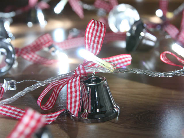 Battery Operated Decorative Cool White LED String Light with Silver Bells - Pack of 5