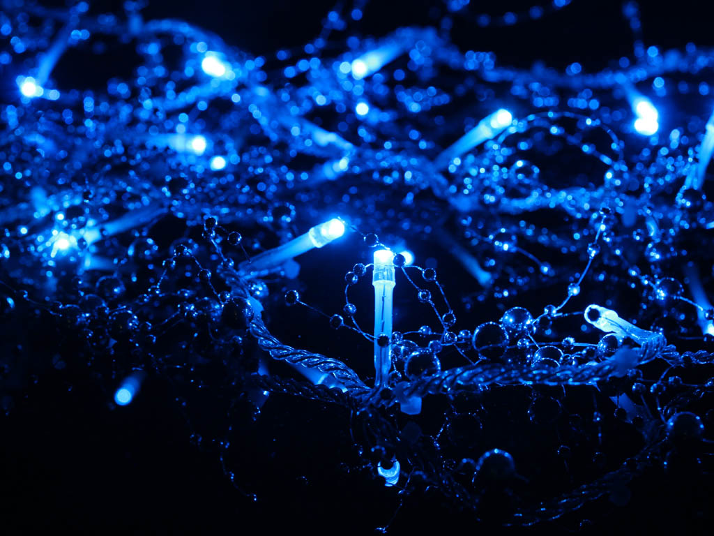 Battery Operated Decorative Blue LED String Light with Silver Beads - Pack of 5