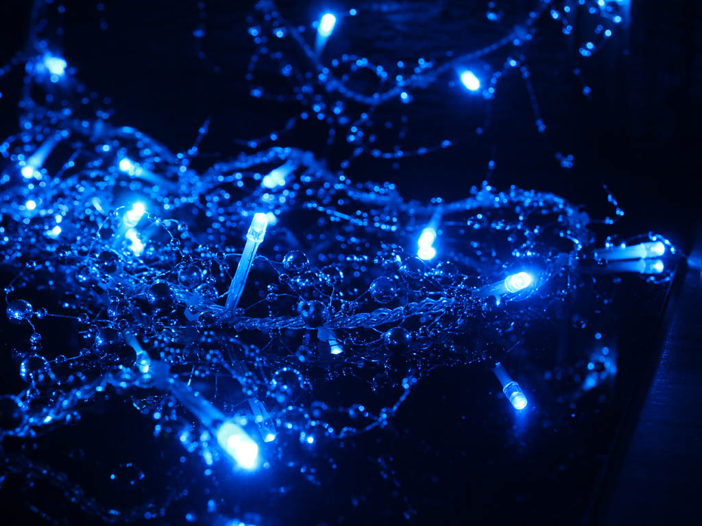 Battery Operated Decorative Blue LED String Light with Silver Beads - Pack of 5
