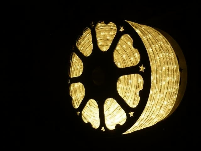 3- Wire 150ft Warm White LED Rope Light Spool Kit